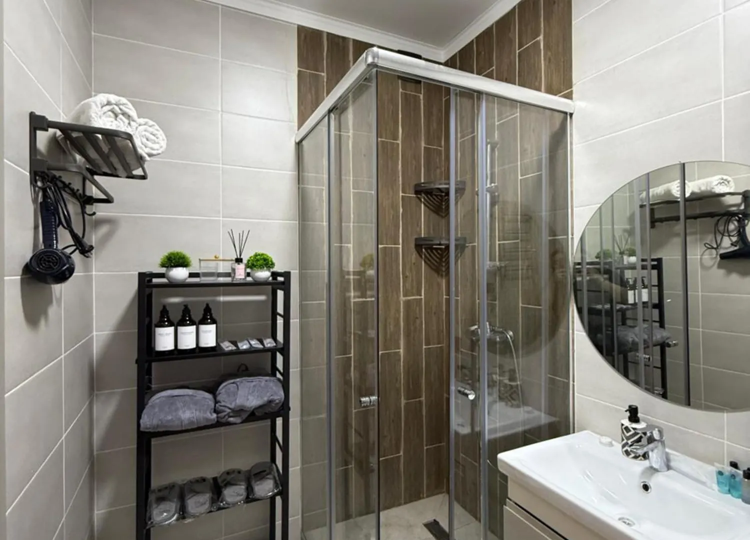Двухкомнатная Квартира С Роскошным Видом На Город Exclusive Apartment Almaty 0*,